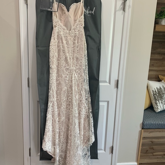 Chic Nostalgia “Lennox” Wedding Gown - Picture 11 of 12